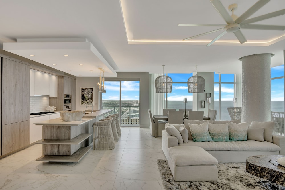 Daytona Grande Oceanfront Resort 24/50