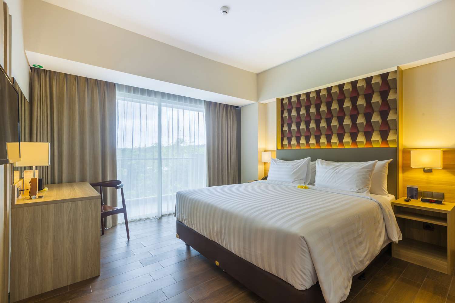 جناح تنفيذي بسرير كينج بشرفة، Best Western Kamala Jimbaran 2/4