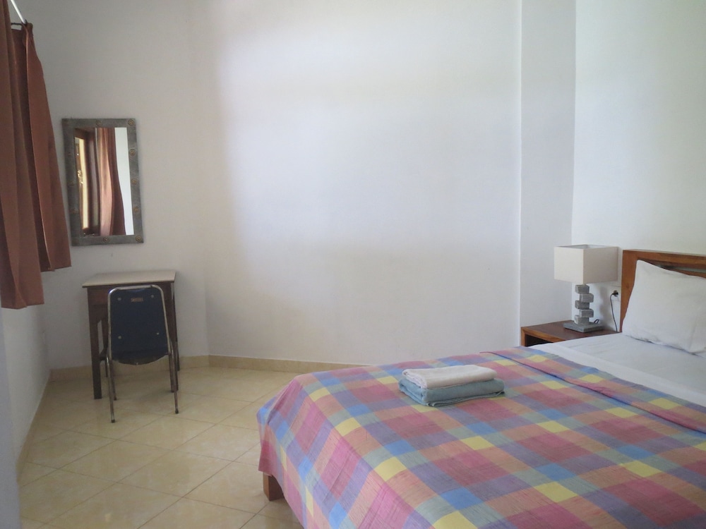 Amed Sari Beach Guesthouse 8/50