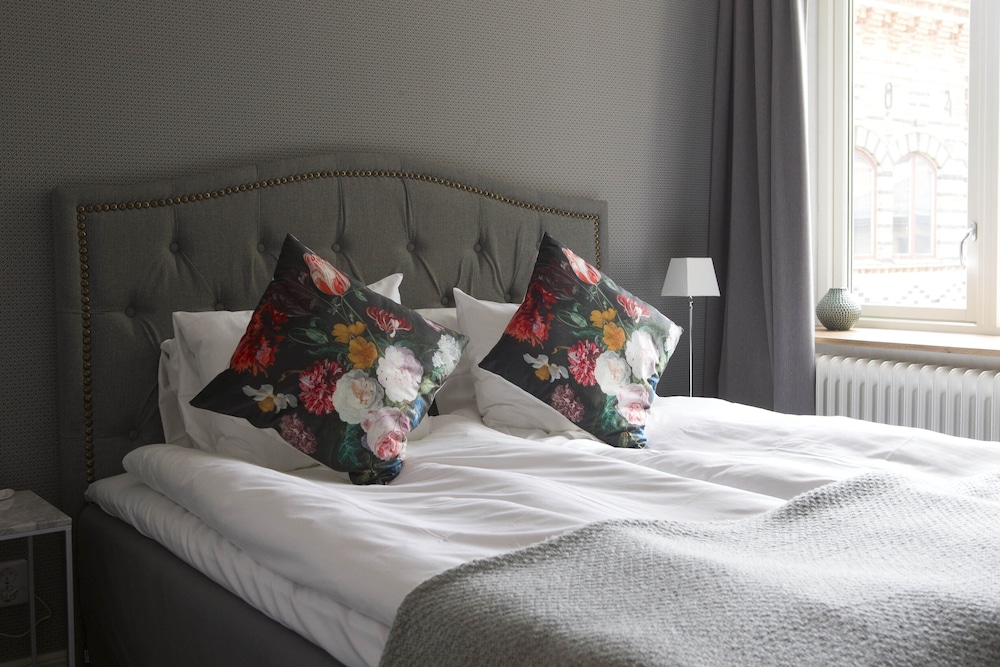 Hotell Bla Blom 16/50