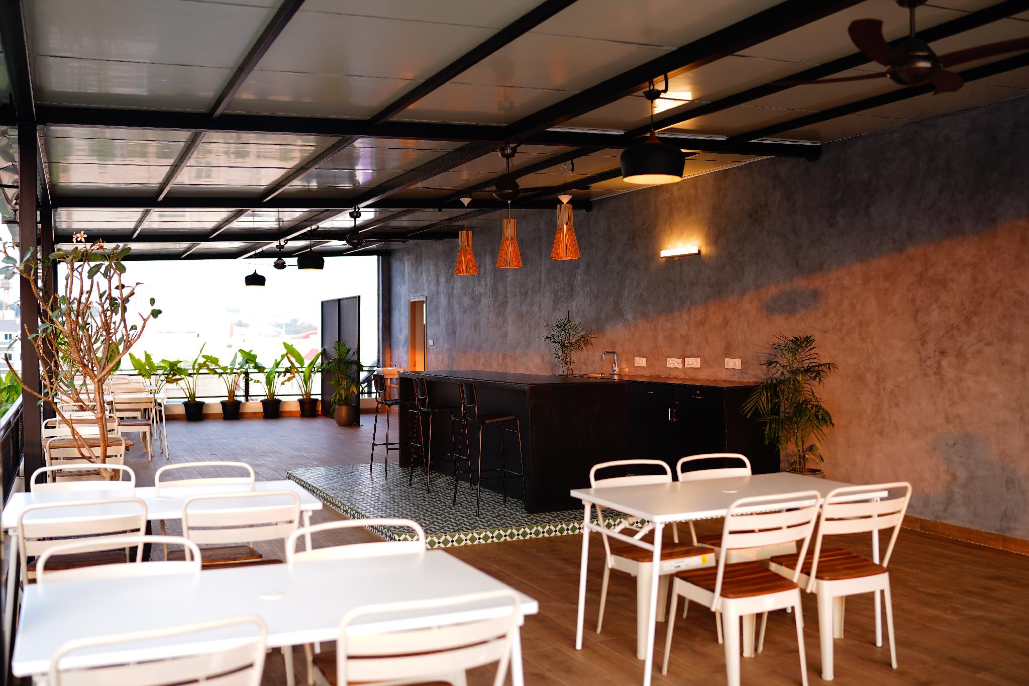 32 Urban by Akoya Hotels - Gachibowli, West Hyderabad 14/18