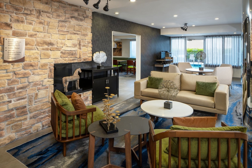 Fairfield Inn Suites By Marriott Ft Myers Cape Coral 27/50