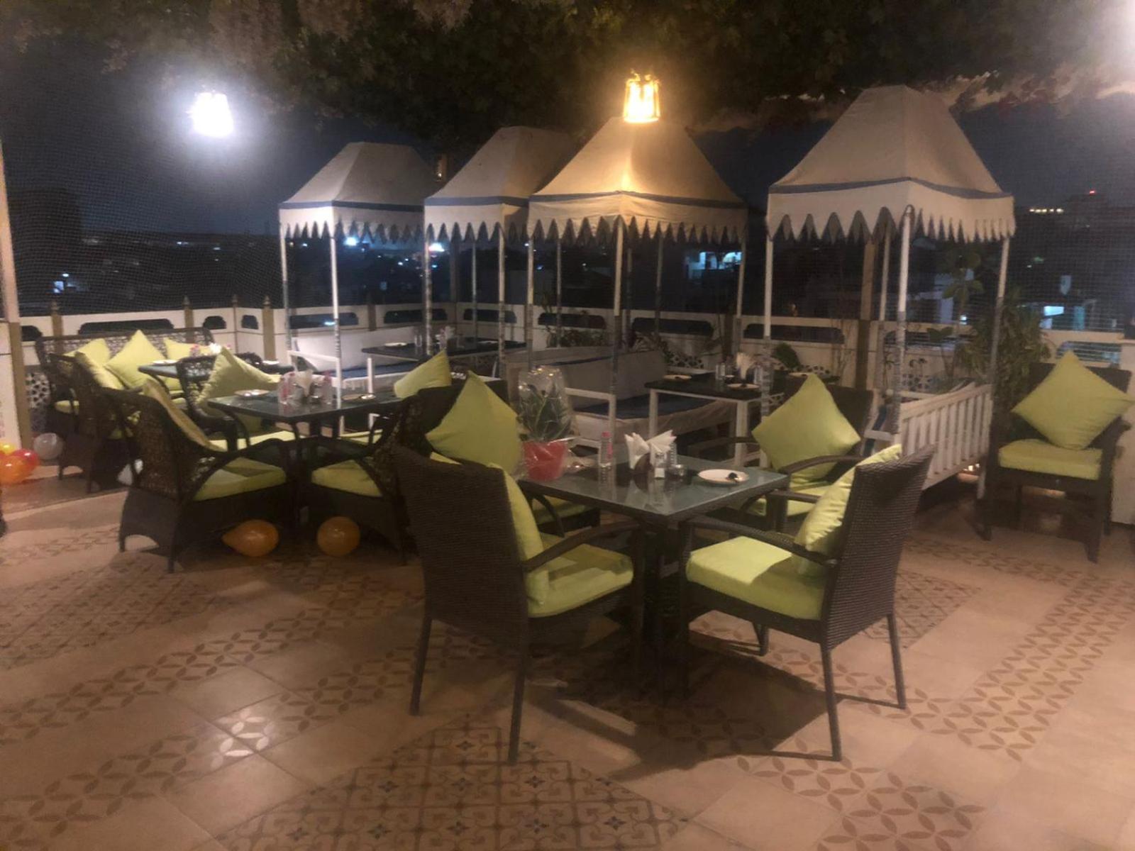 Hotel Ratangarh Palace 16/17