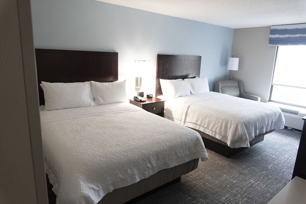استوديو بسريرين كوين، Hampton Inn Rock Hill 2/6