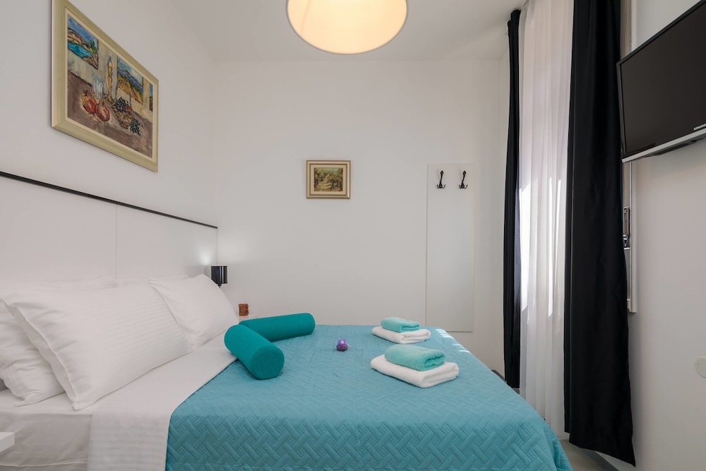 Peristil Luxury Rooms 15/67