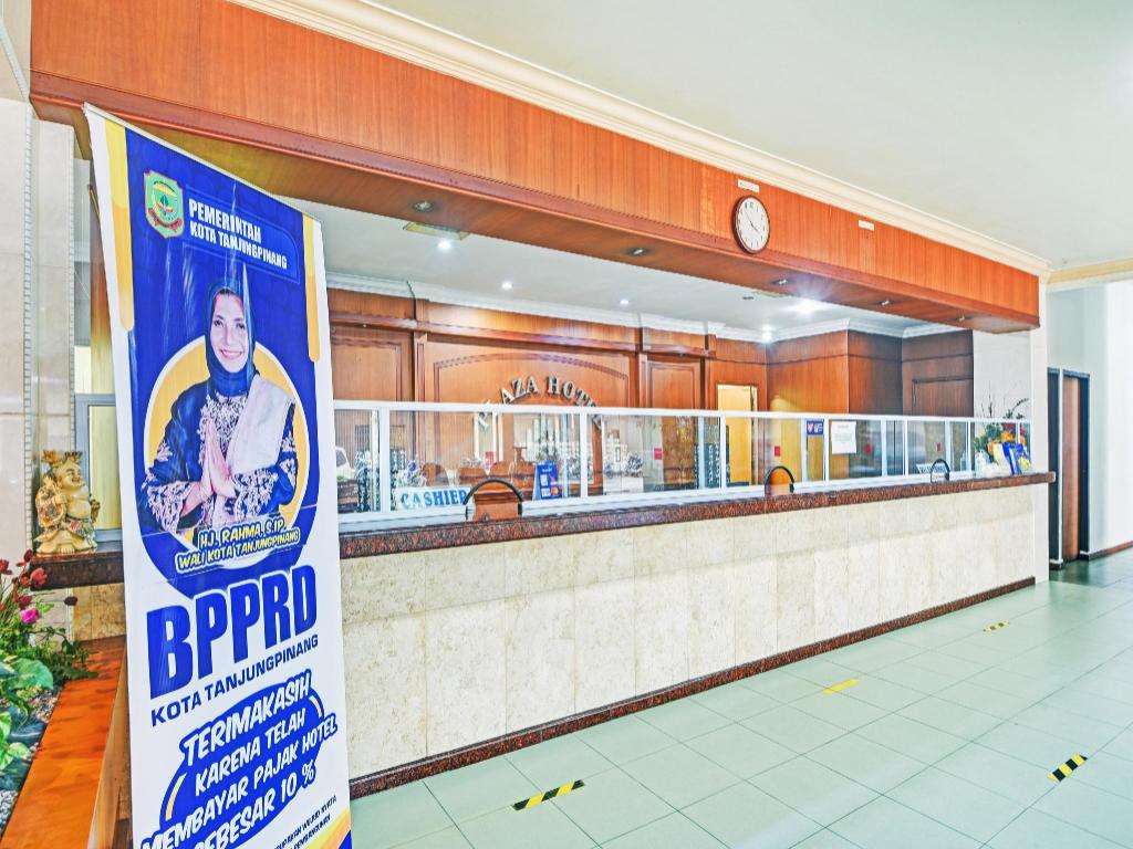 OYO 1178 Plaza Hotel Tanjung Pinang 7/50