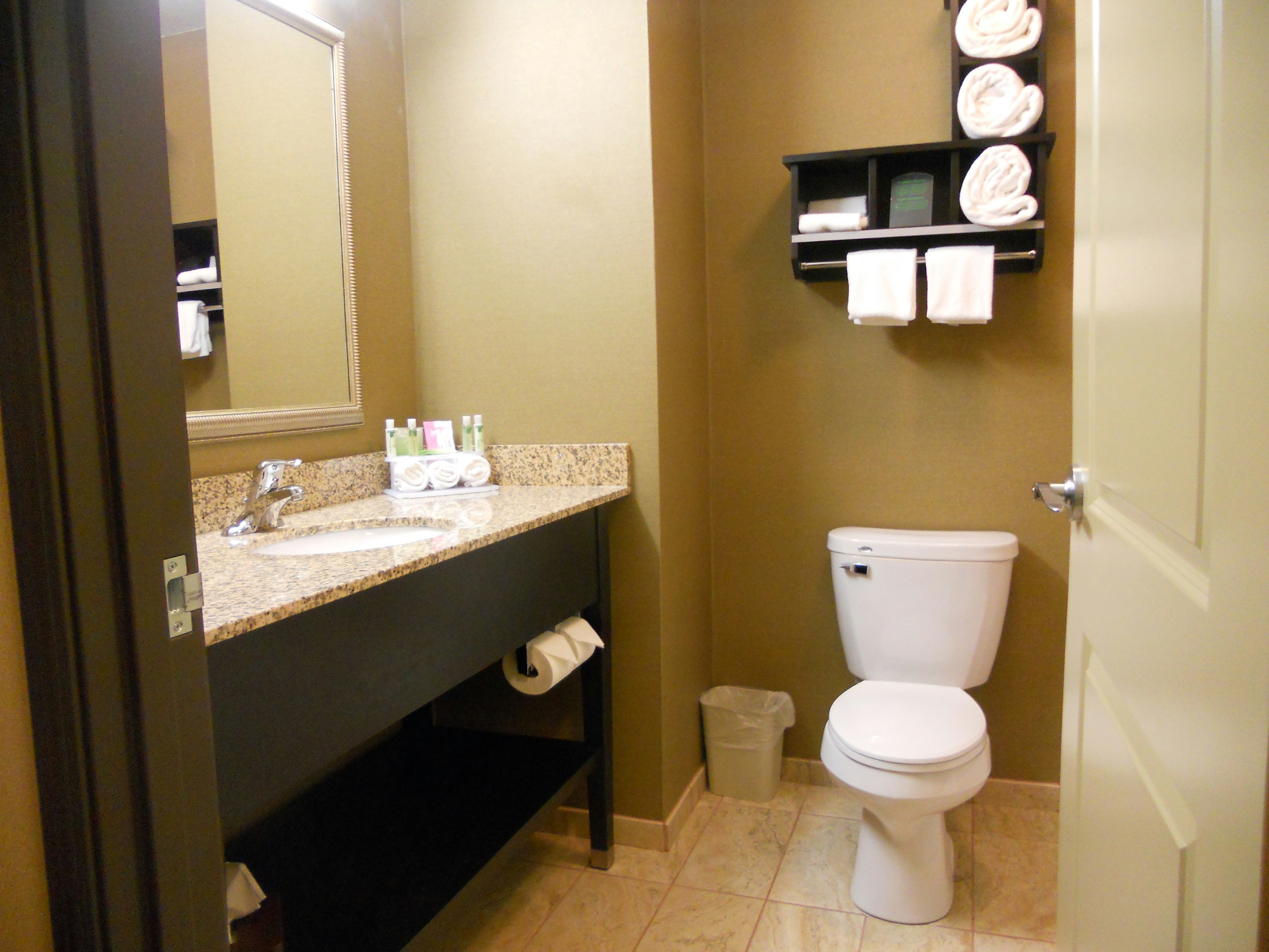 Holiday Inn Express Suites Greensburg 58/58