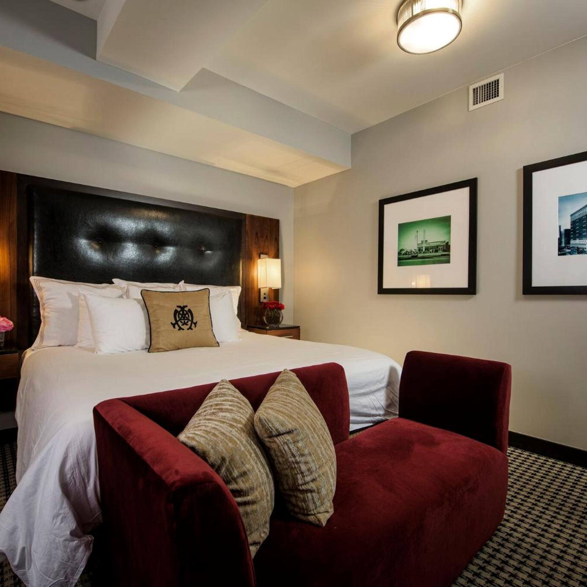 Signature, Suite, The Mayo Hotel 5/6