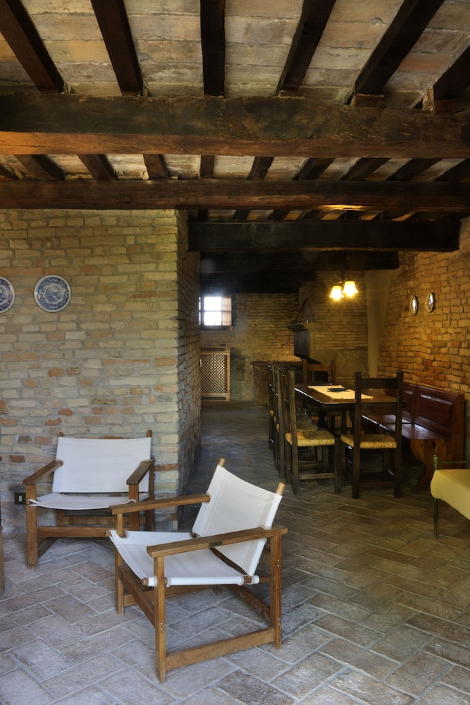 Albergo Diffuso Borgo Montemaggiore 36/63
