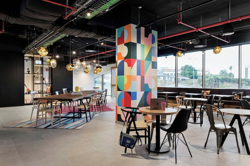 Moxy Alfragide Lisboa 46/58