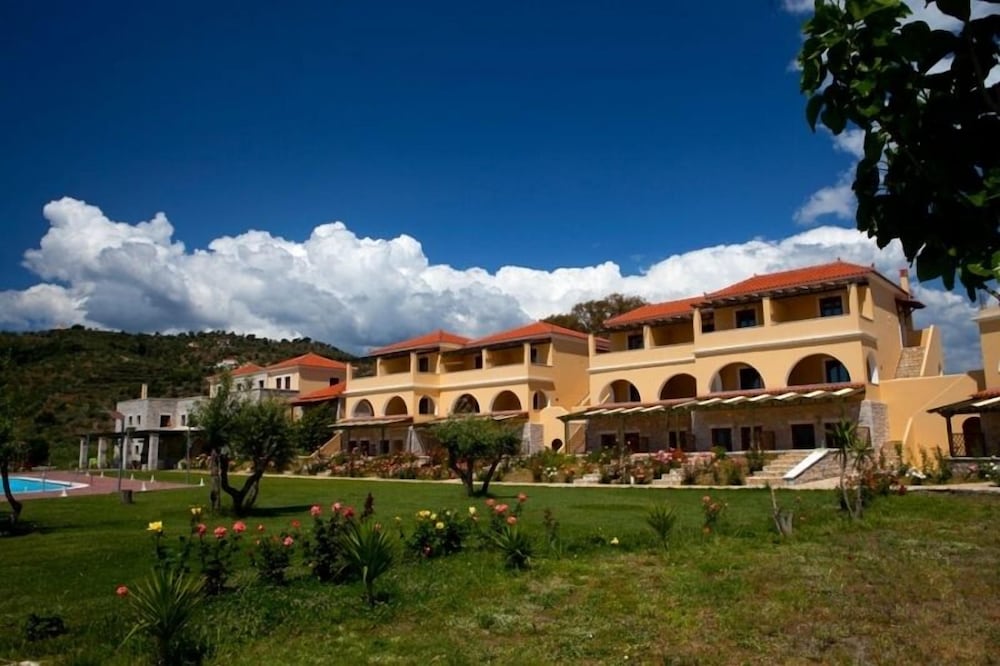AKTAION RESORT 6/52