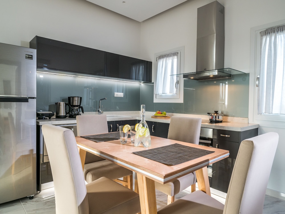 Elysian Suites 48/61