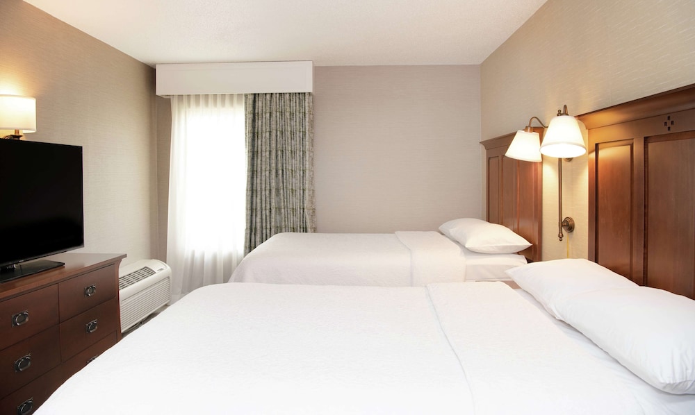 Hampton Inn and Suites Rochester/Victor 6/60