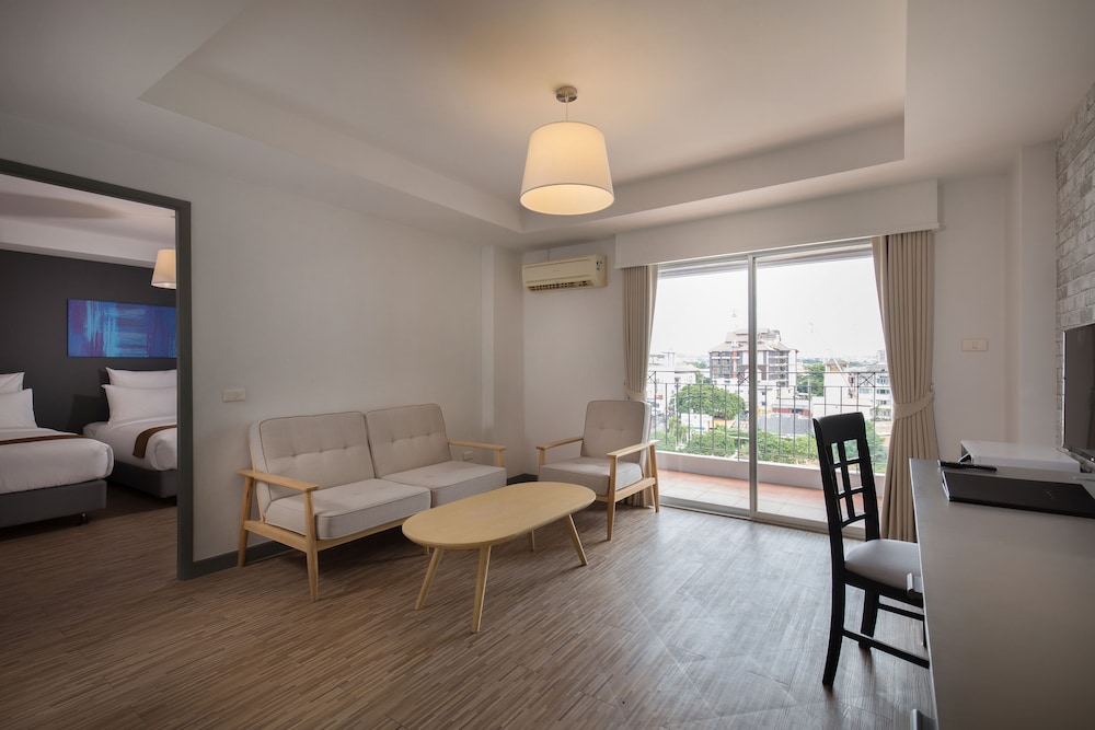Journeyhub Pattaya Central 41/59