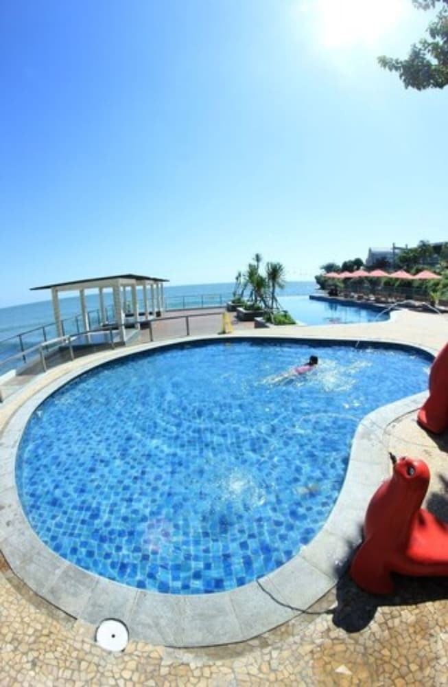 Tanjung Kodok Beach Resort 36/38