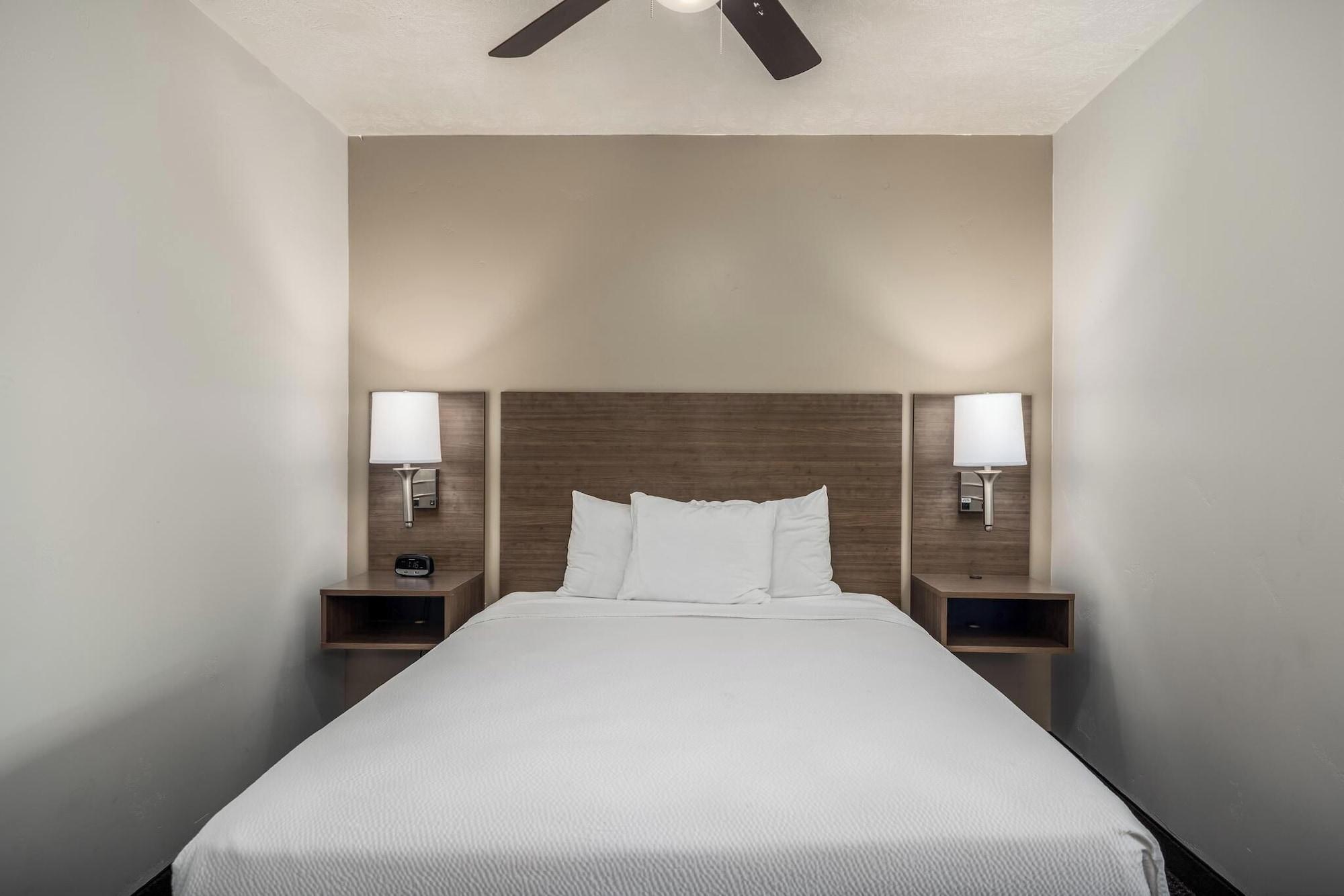 Family, Multiple Beds