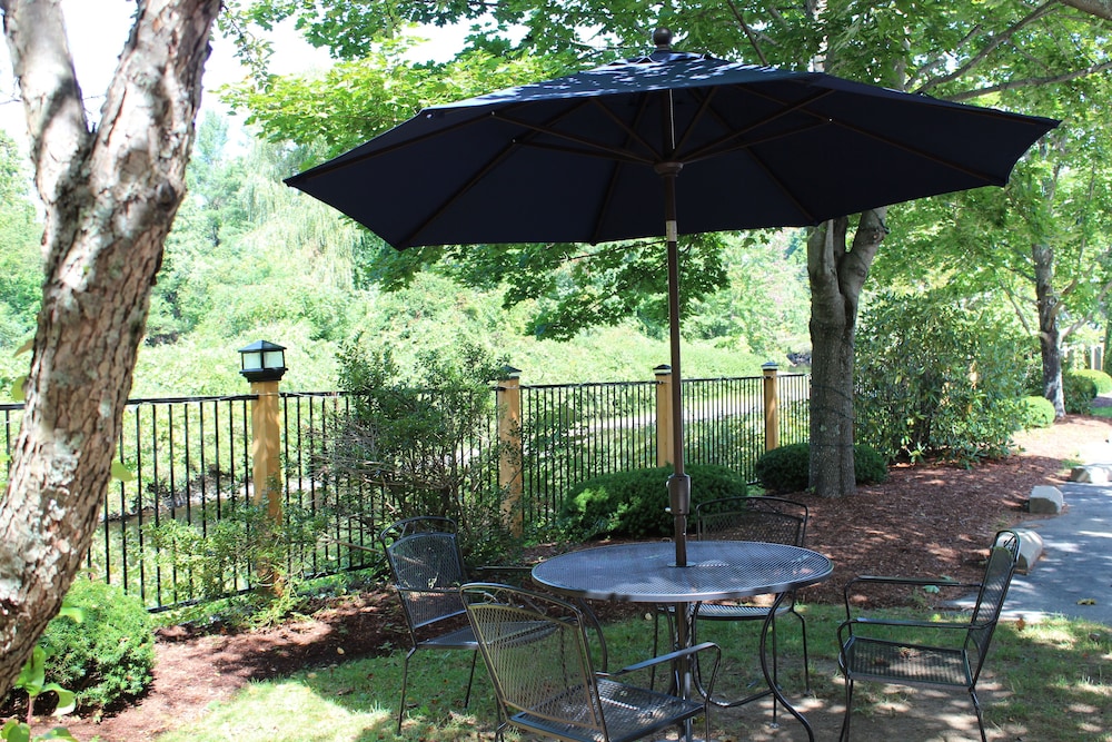 Riverhouse by Weekender 42/45