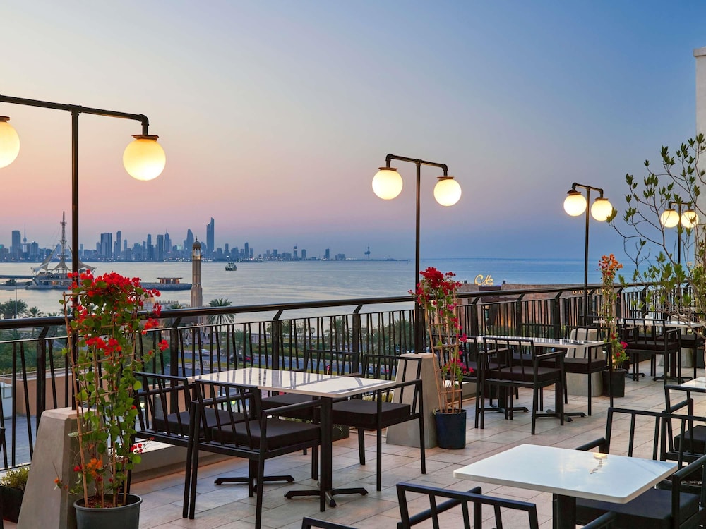 ibis Kuwait Salmiya 58/76