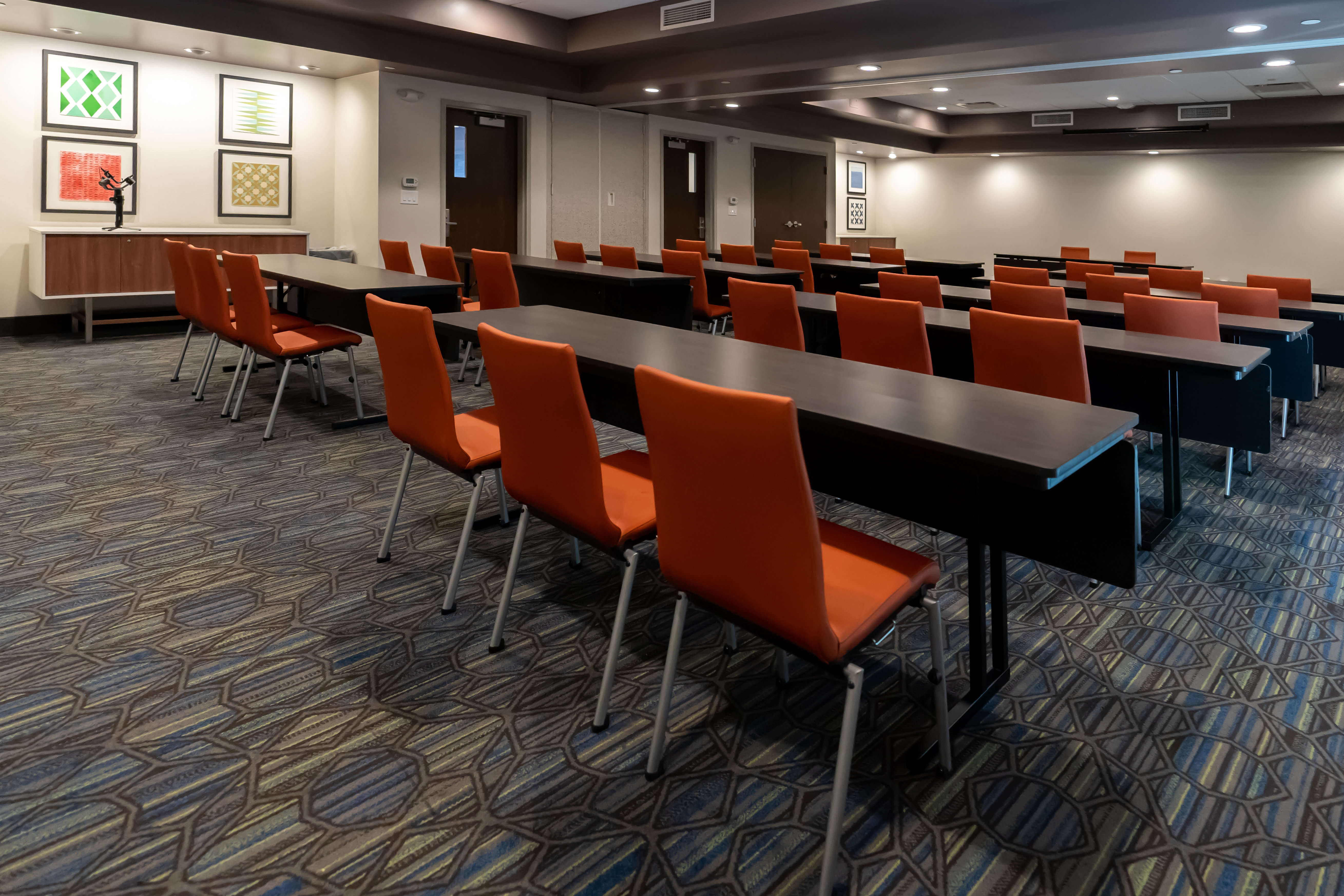 Holiday Inn Express Boston 57/63