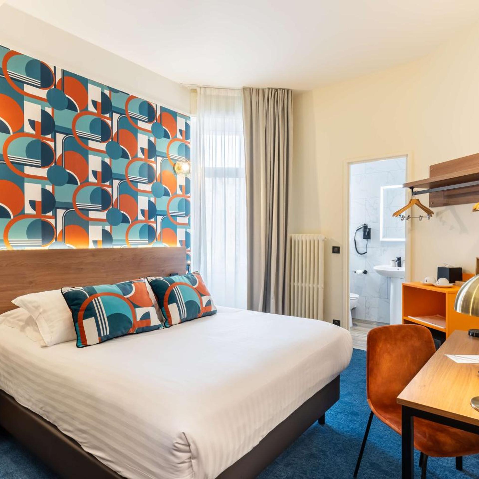 Adjoining, 2 Double Beds