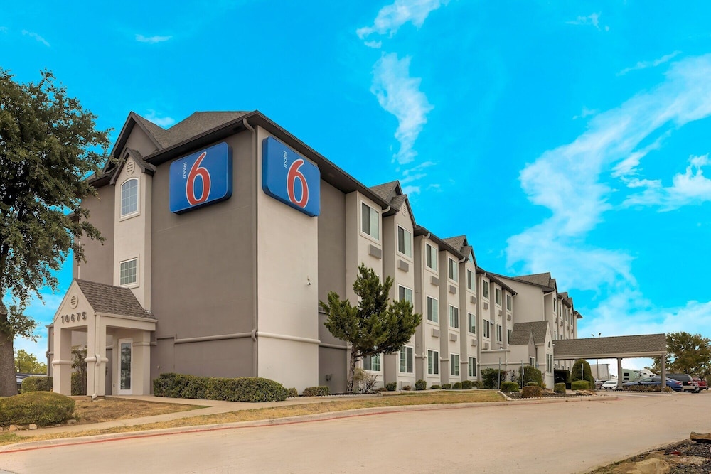 Motel6 Fort Worth, TX - Burleson in FORT WORTH - TX