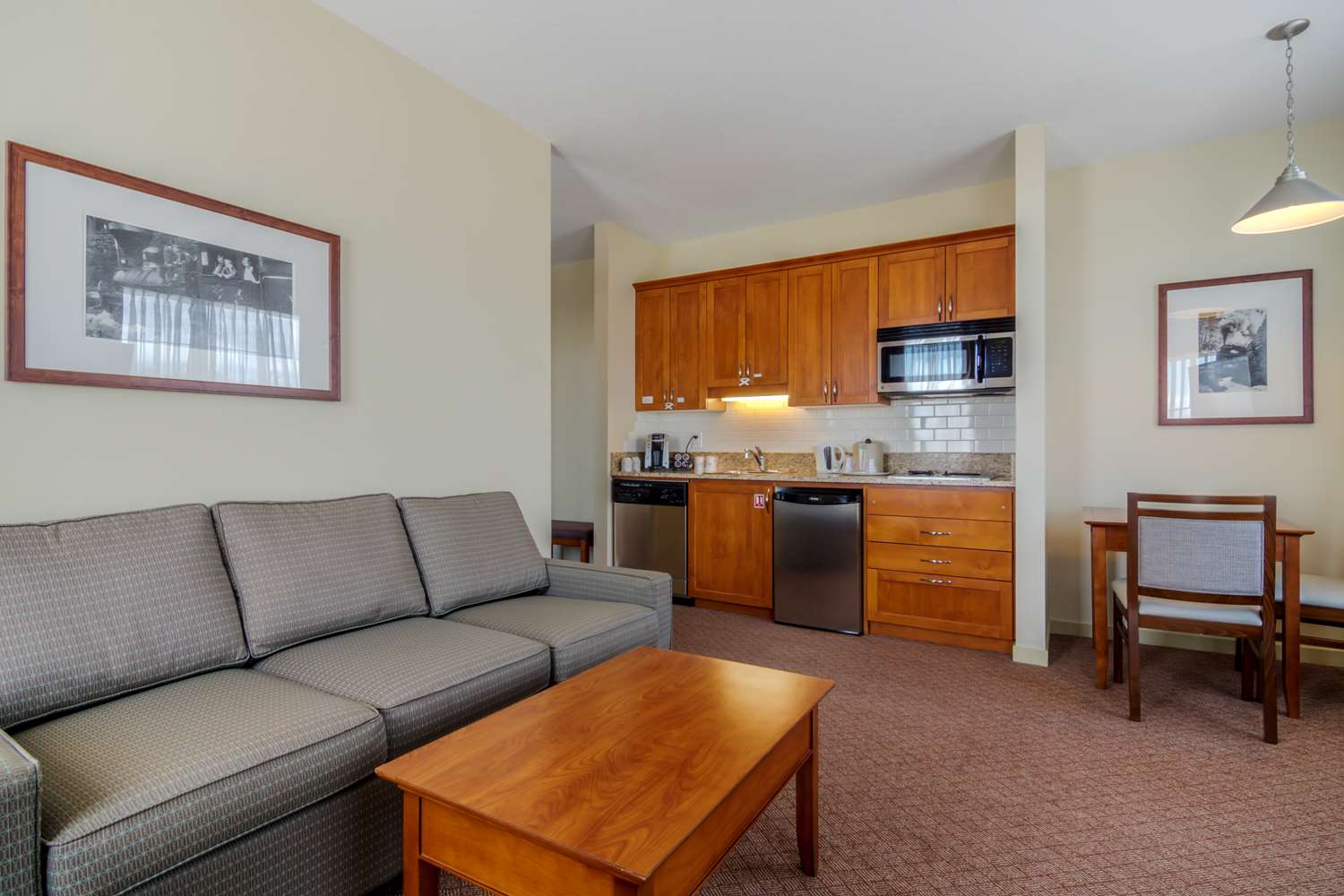 Best Western Plus Chemainus Inn 12/26