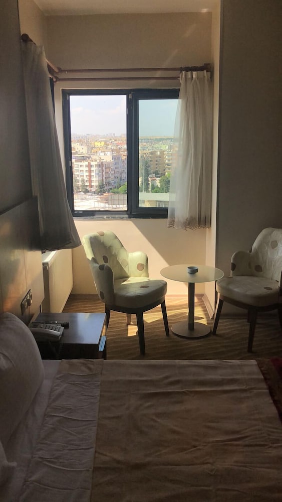Kilim Hotel 25/35