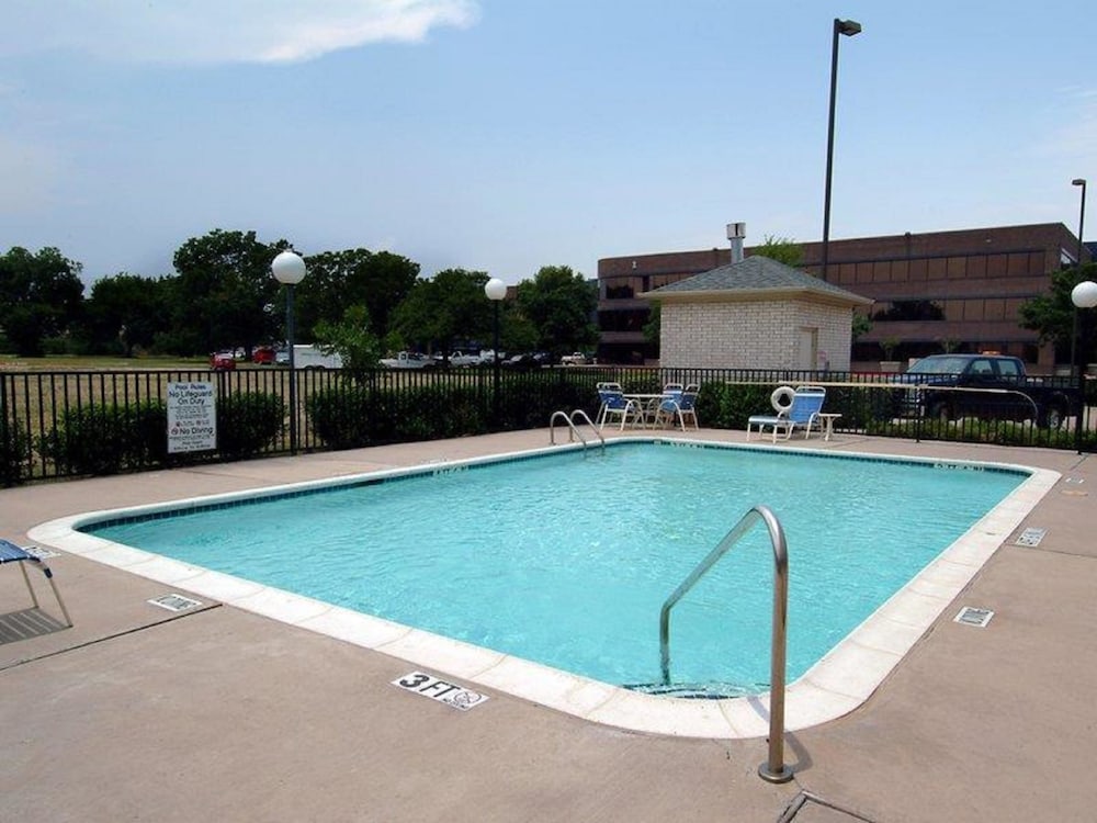 Best Western Northwest Inn 16/26