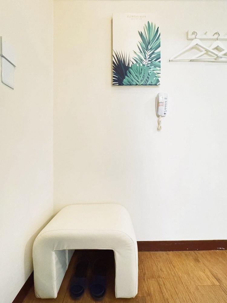 Mei Hsiao Yuen Hostel 37/49