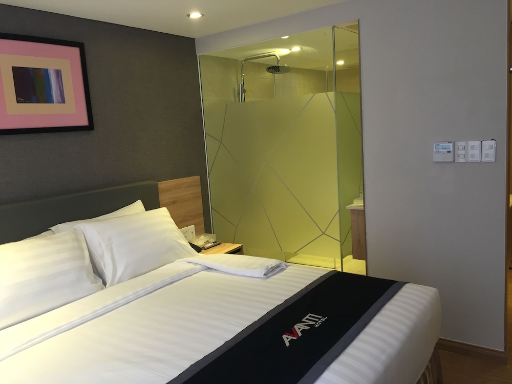 Superior, Double Bed, No Window، Avanti Hotel 2/6