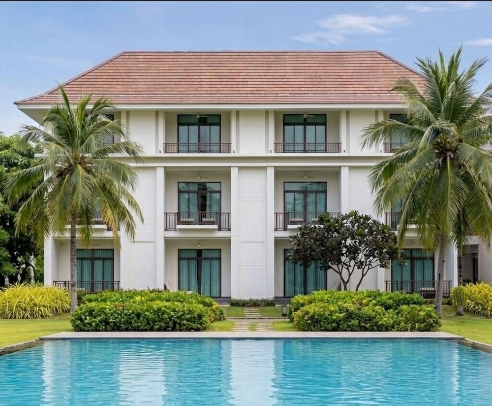 U Sathorn Bangkok Hotel 2/66