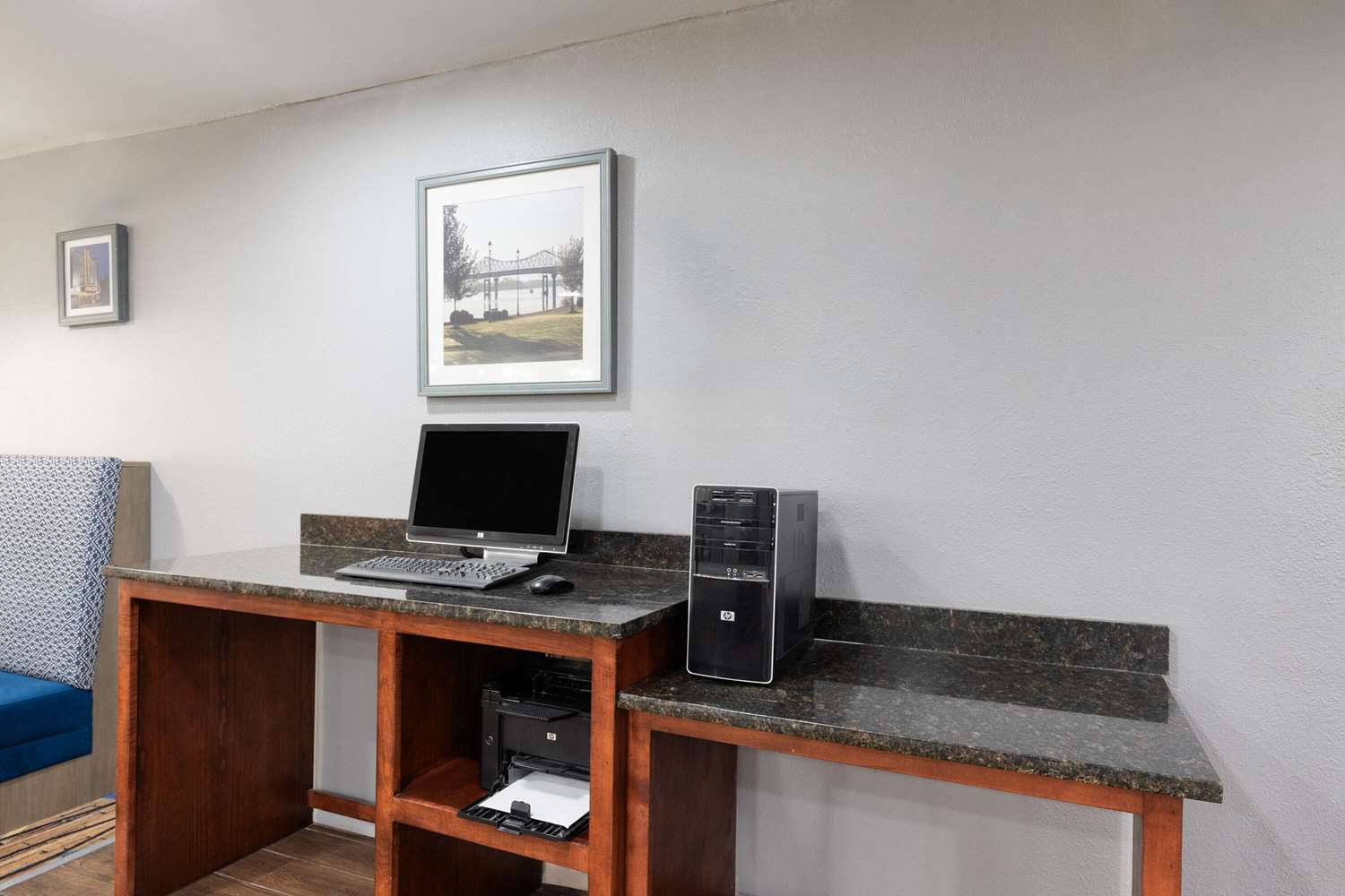 MainStay Suites Decatur River City 38/43