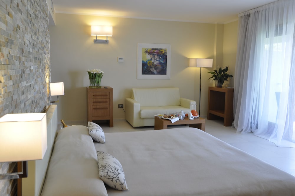 2 Bedrooms, Premium, 1 Single and 2 Double Beds