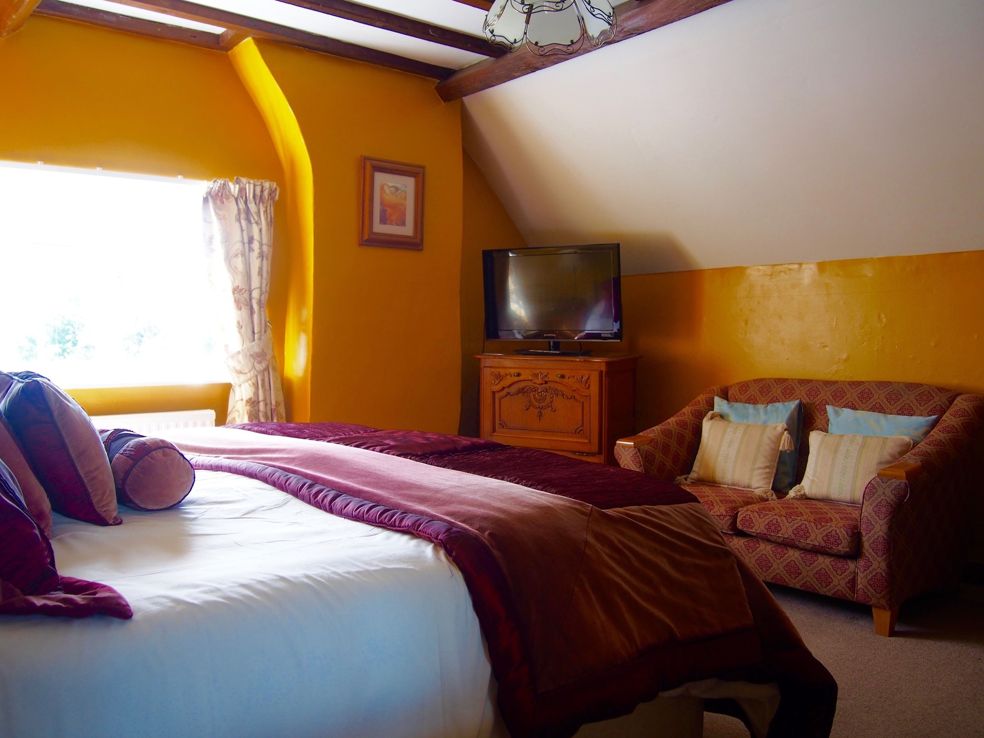 Room, King Bed, Bathtub