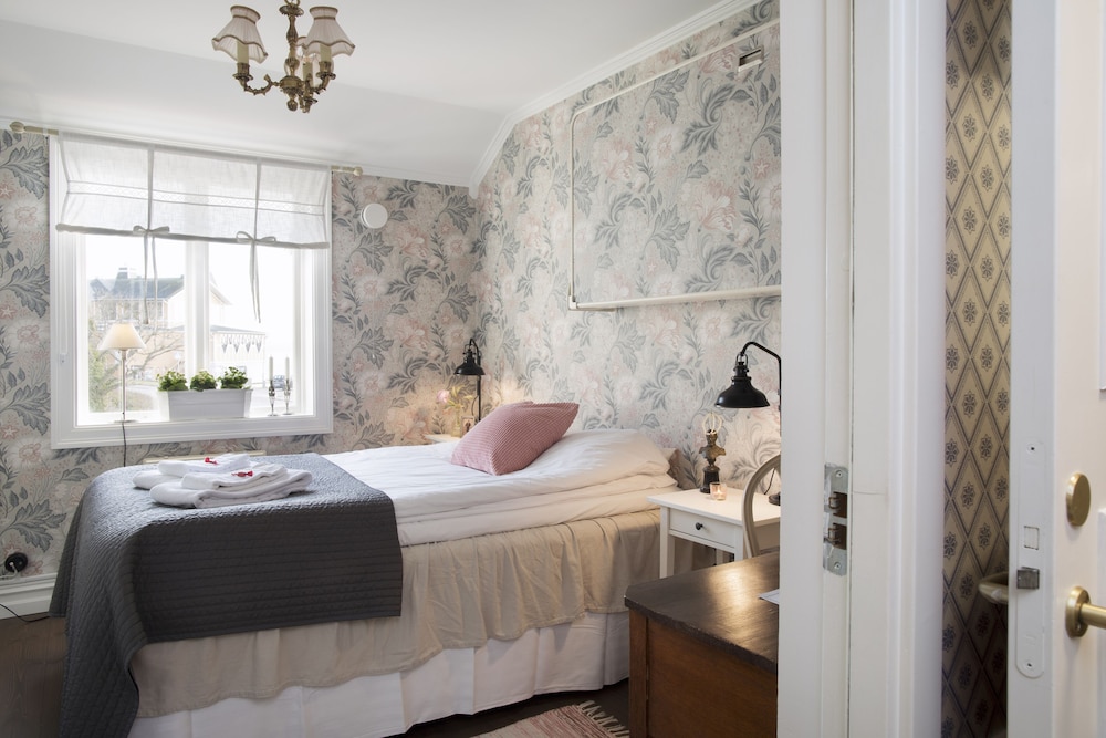 غرفة بسرير مزدوج، Strandvillan Hotell & Vandrarhem Lysekil 4/8