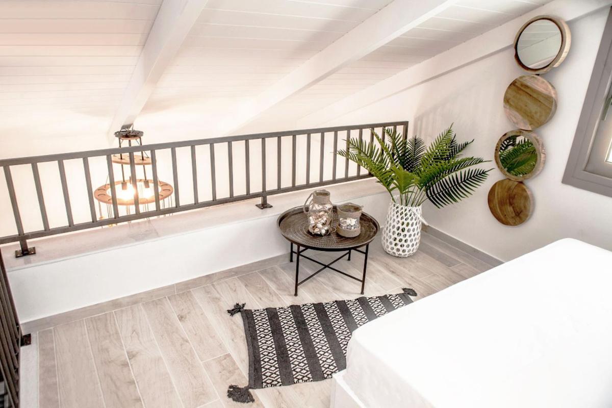 SAN GIOVANNI LUXURY STUDIOS 42/56
