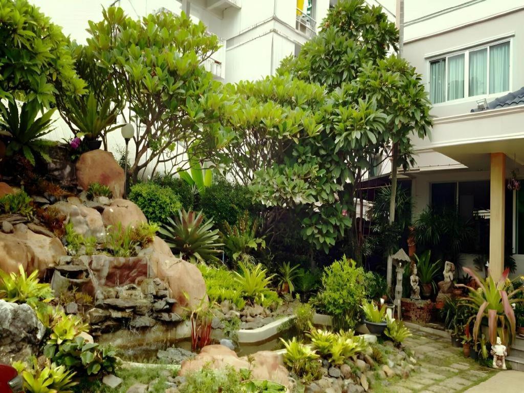 LOEI ORCHID 30/34