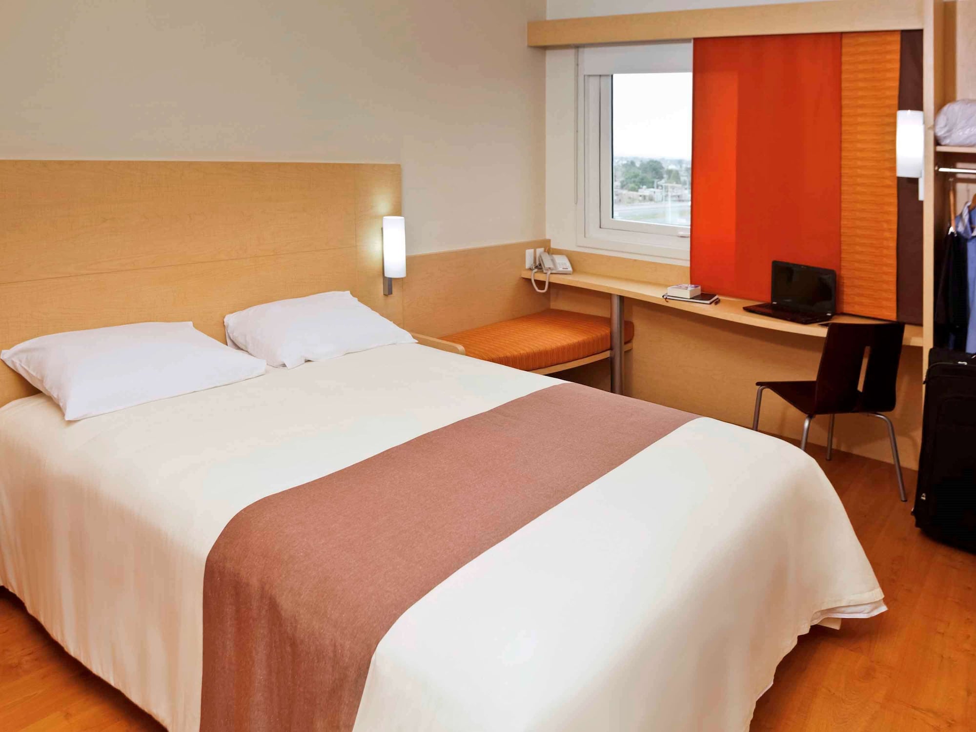 STANDARD, DOUBLE BED