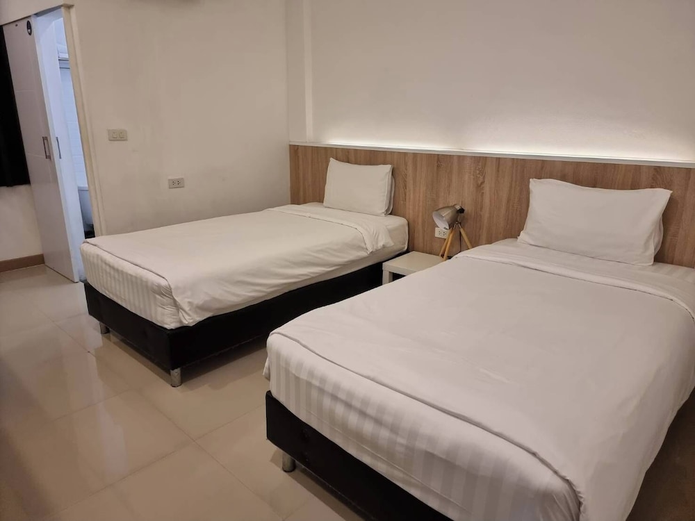 BASIC, TWIN BEDS