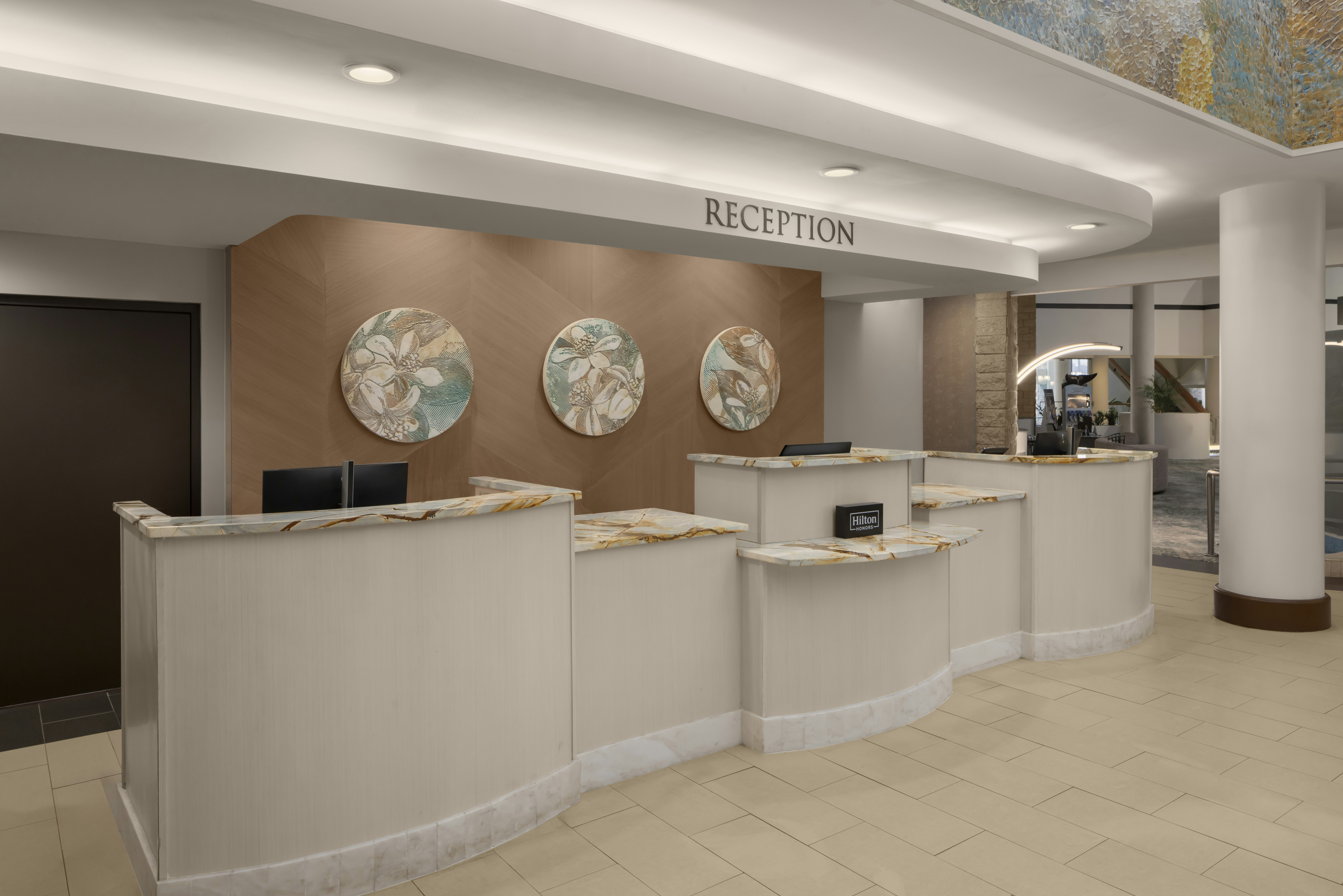 Embassy Suites by Hilton Orlando International Drive ICON Park 22/86