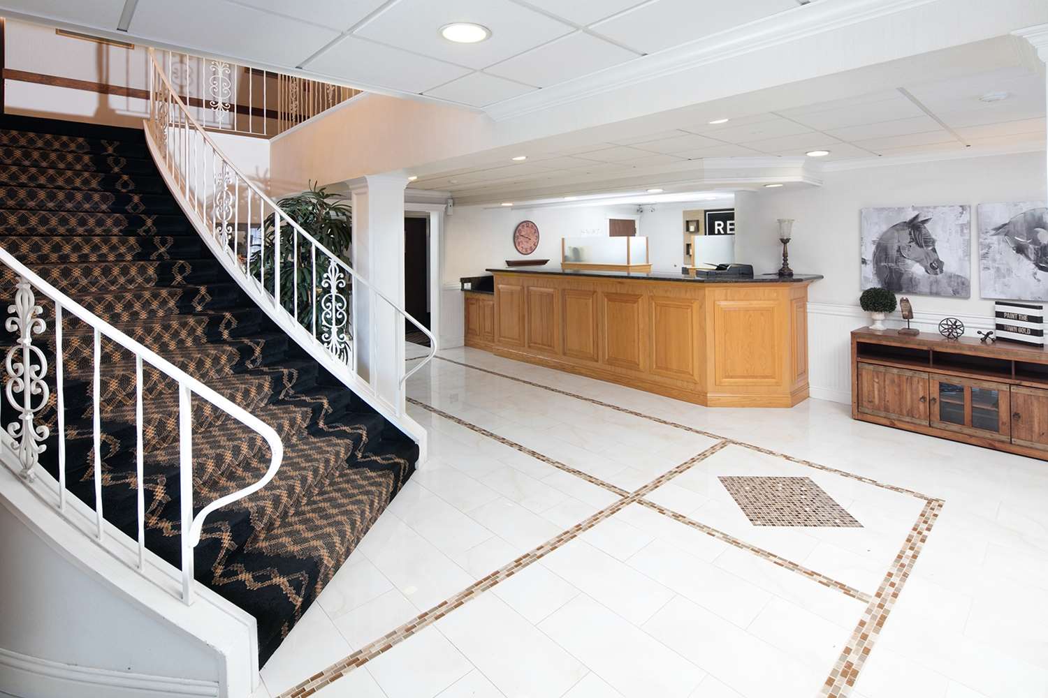 Red Lion Inn & Suites Auburn 15/36