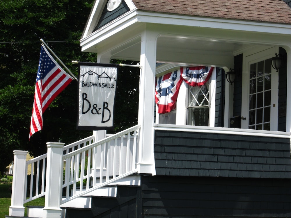 Baldwinsville Bed and Breakfast 3/62