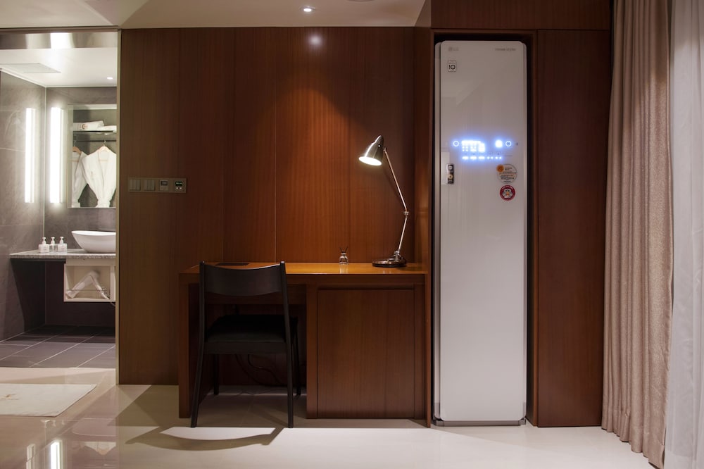 Top Cloud Hotel 5/47