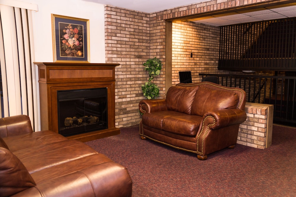 The Ridge Hotel Portage 24/43