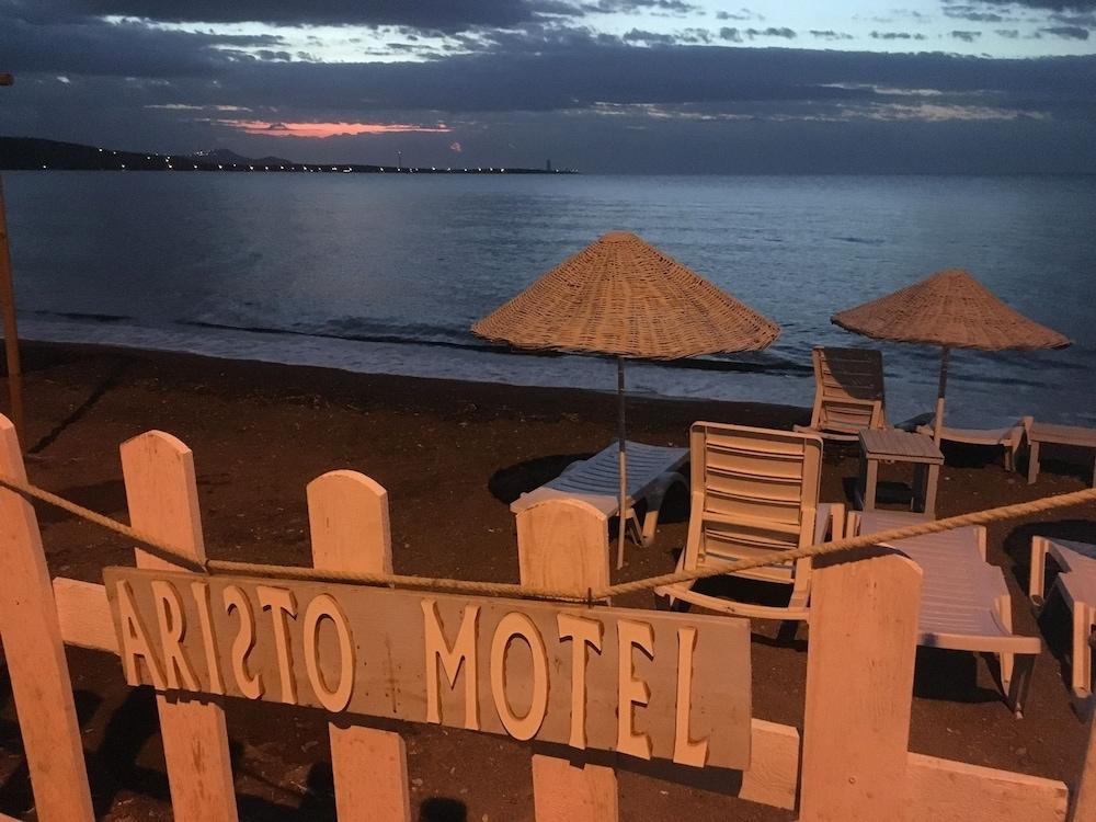 Aristo Motel 11/15