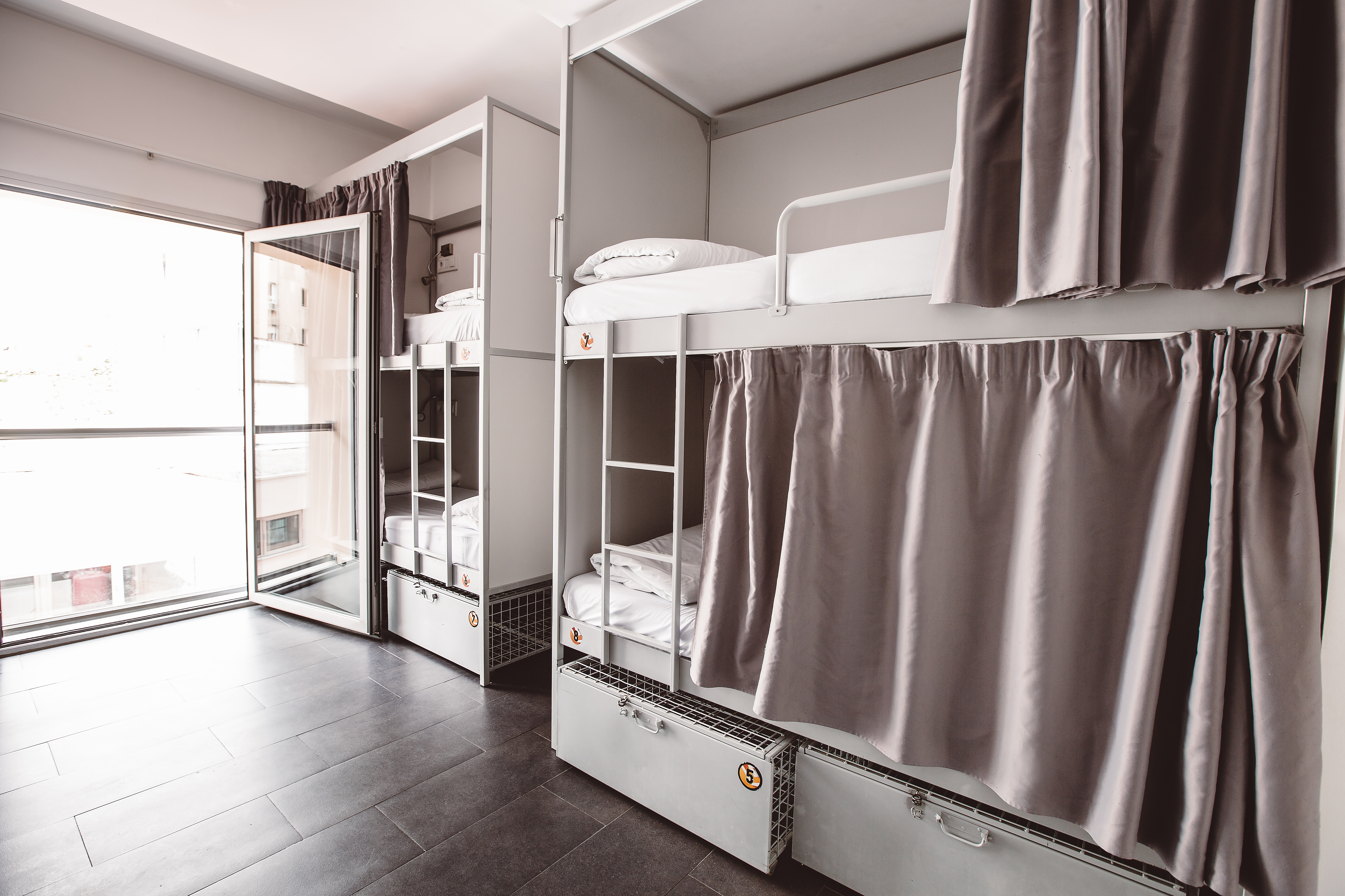 Private, 8 Bedrooms, Shared Bathroom