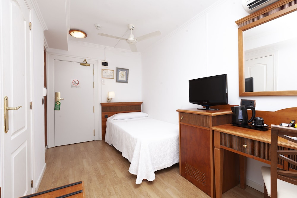 ROOM, SINGLE, SINGLE BED, BALCONY