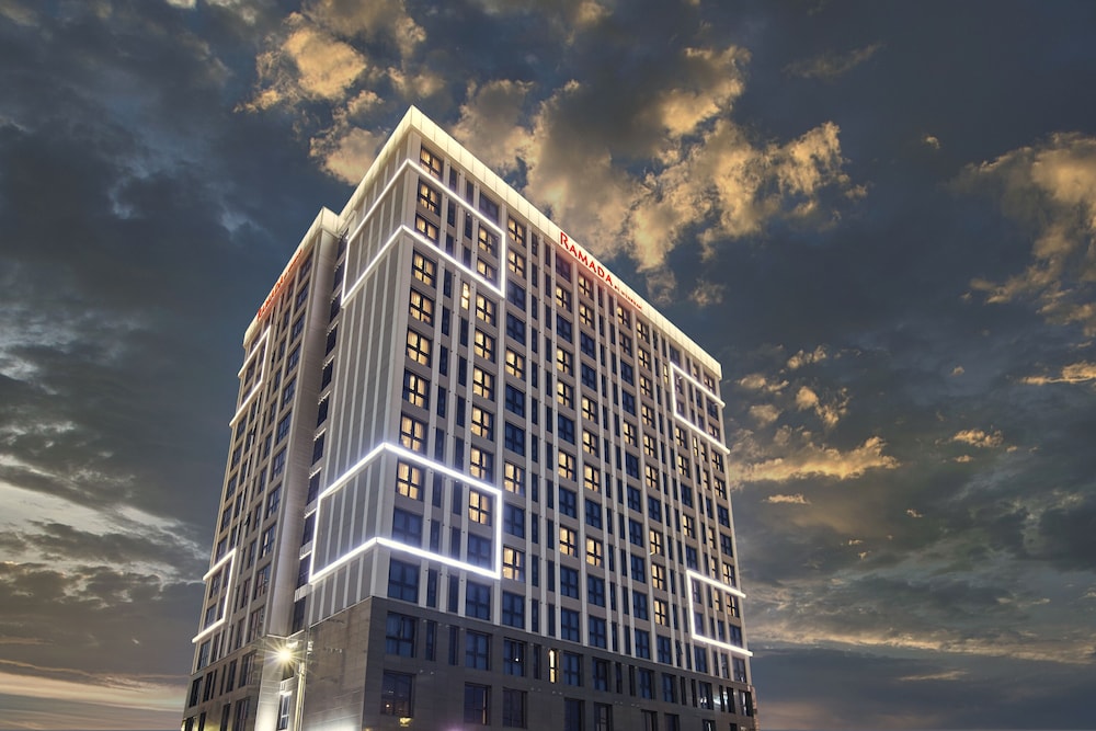 Ramada by Wyndham Gumi 2/50