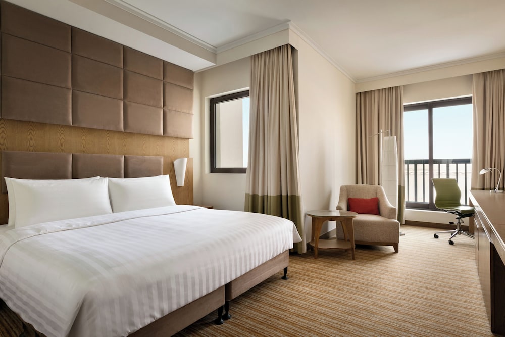 Traders Hotel, Qaryat Al Beri, Abu Dhabi 28/61