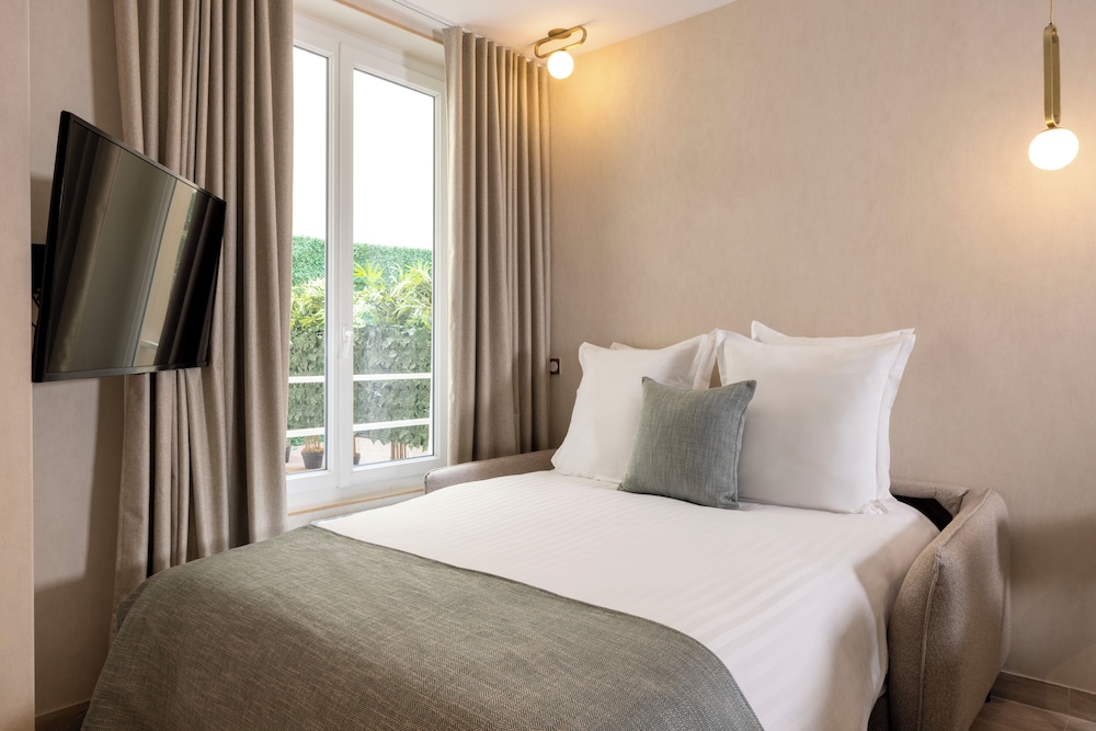 Yuna Saint-Honore - Serviced Apartments 7/50